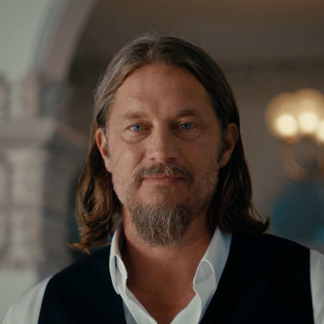 Gentle Eau de Parfum by Laverne – elegant men’s woody leather fragrance bottle with raspberry accents, 100 ml